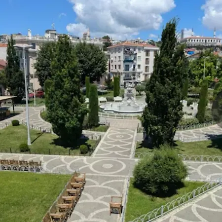 Azad Istanbul